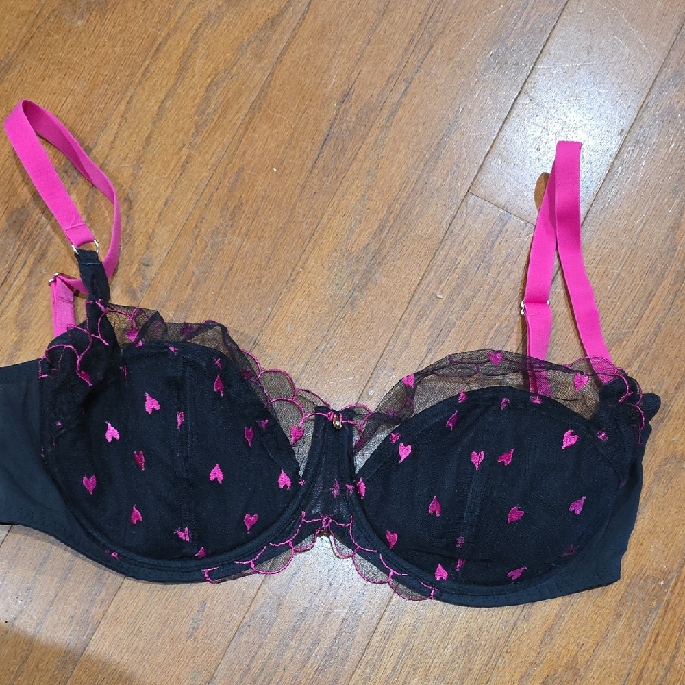 Adore Me Black Bra‎ with Pink Heart Accents
